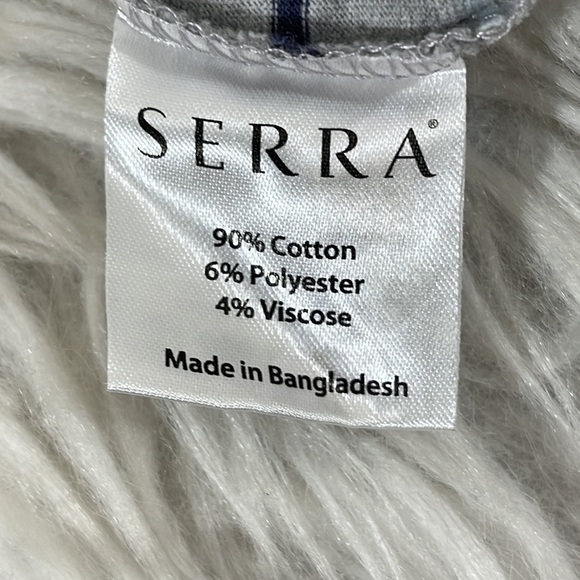 SERRA Stripe Long Sleeve High-low hemline with side slits
Top Size Large - Picture 5 of 5